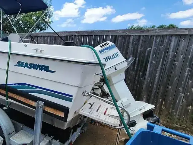 Seaswirl 2150 Striper