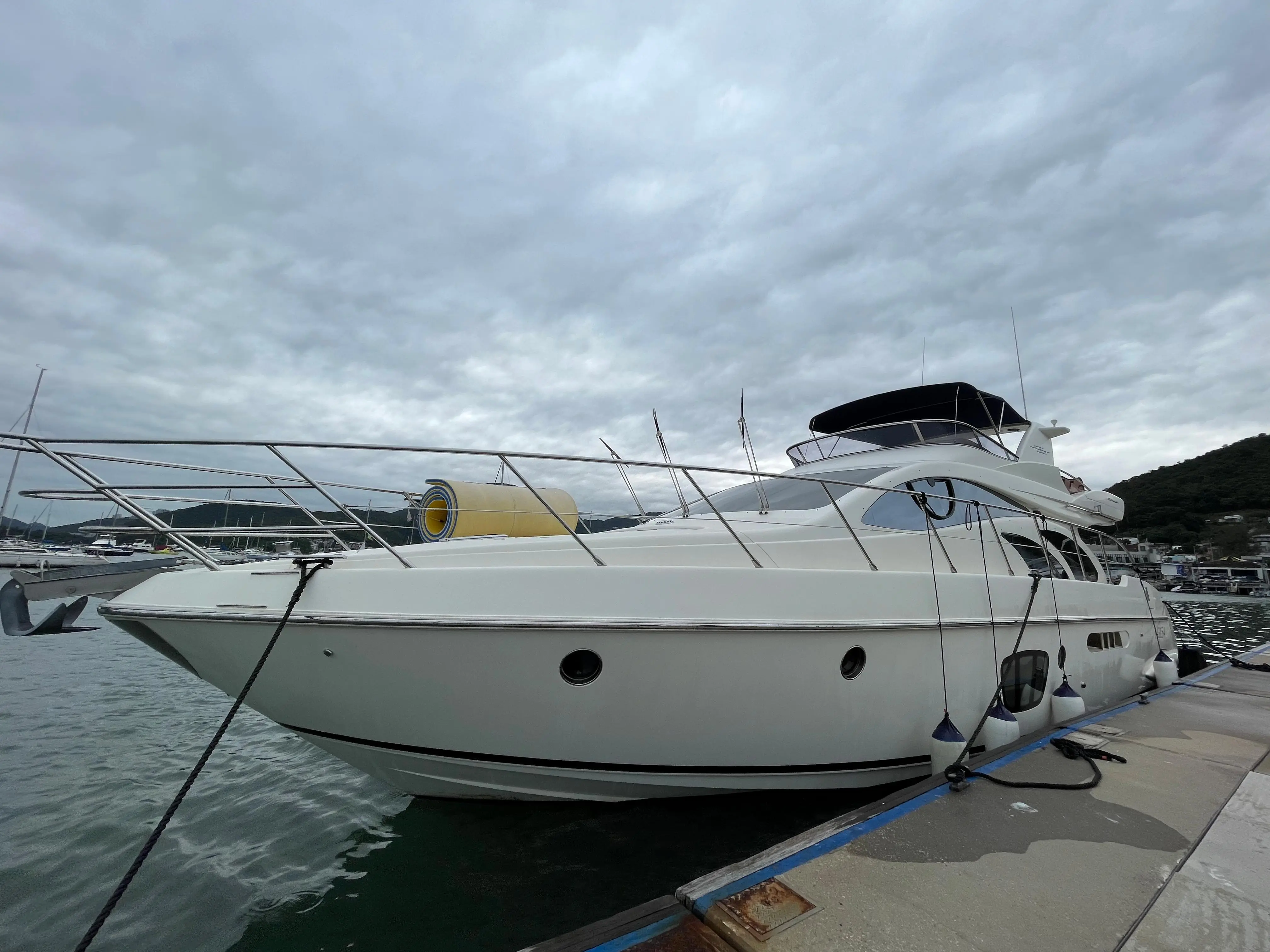 2008 Azimut 55