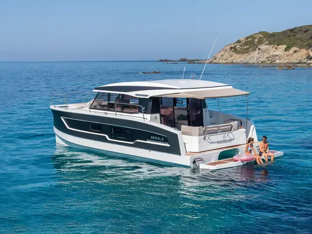 Fountaine Pajot MY4.S