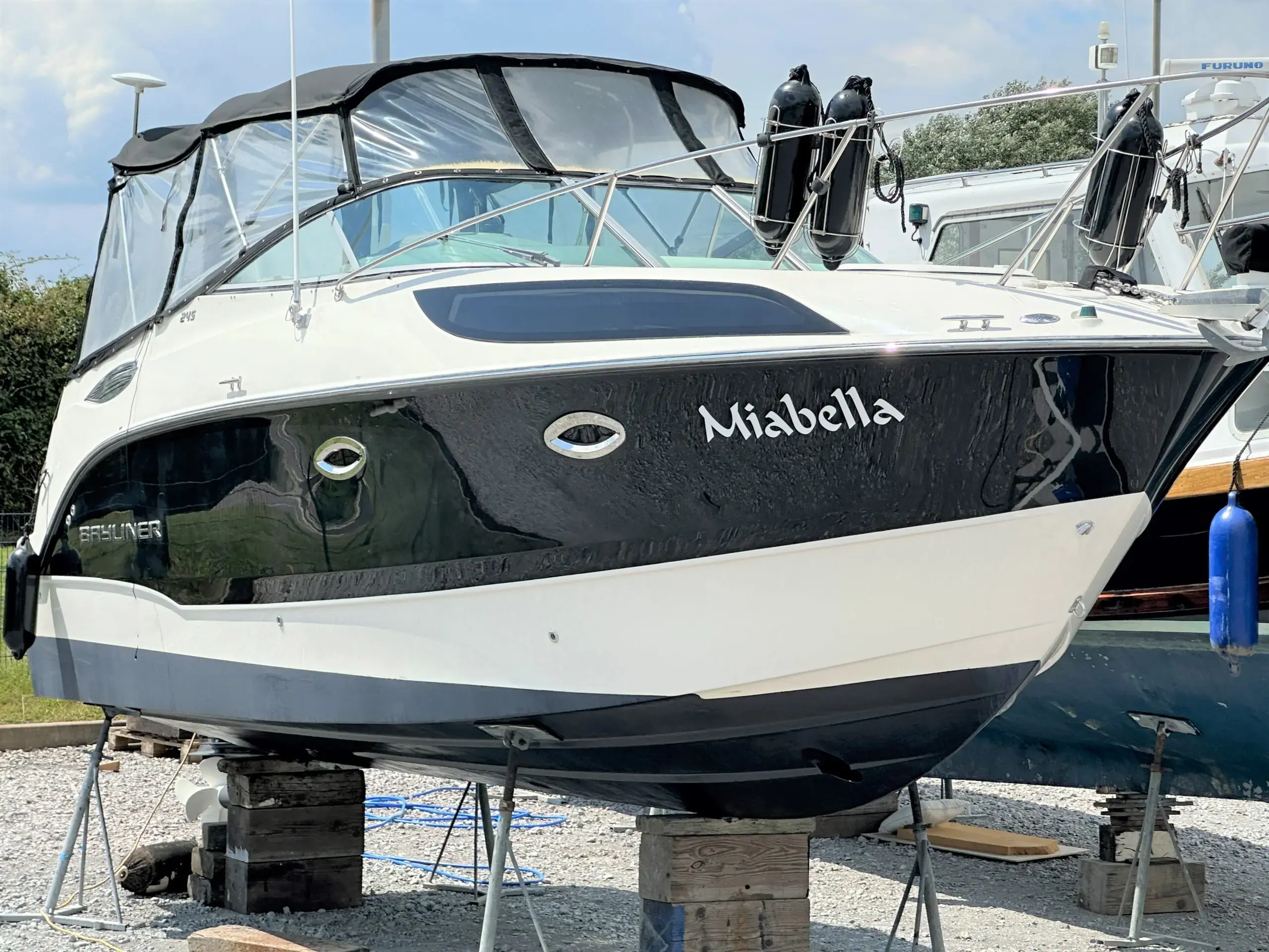 2008 Bayliner 245