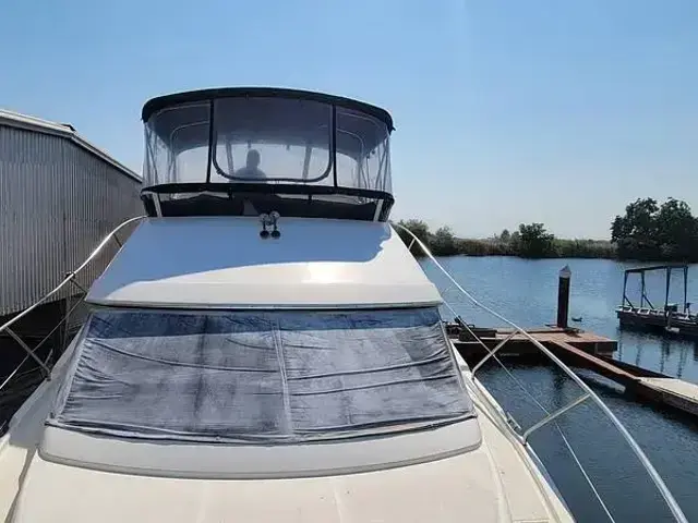 Silverton 35 Motor Yacht