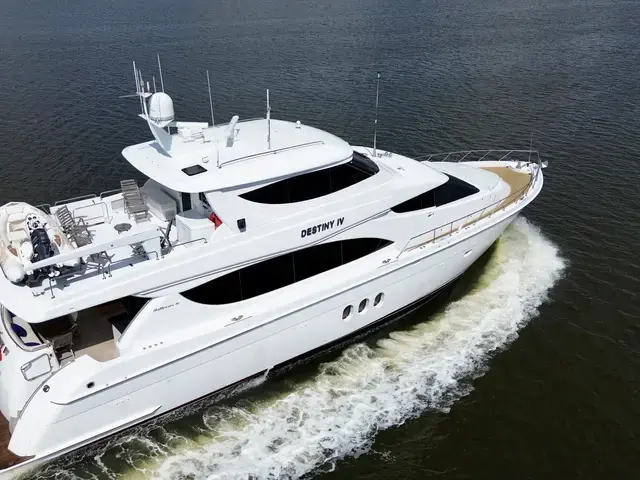 Hatteras 80'