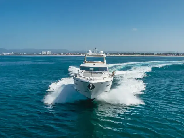 Sunseeker 88 Yacht