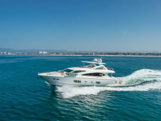 Sunseeker 88m Yacht