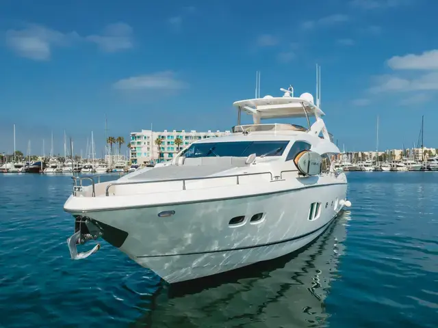 Sunseeker 88 Yacht