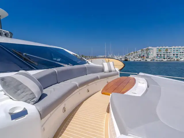 Sunseeker 88m Yacht