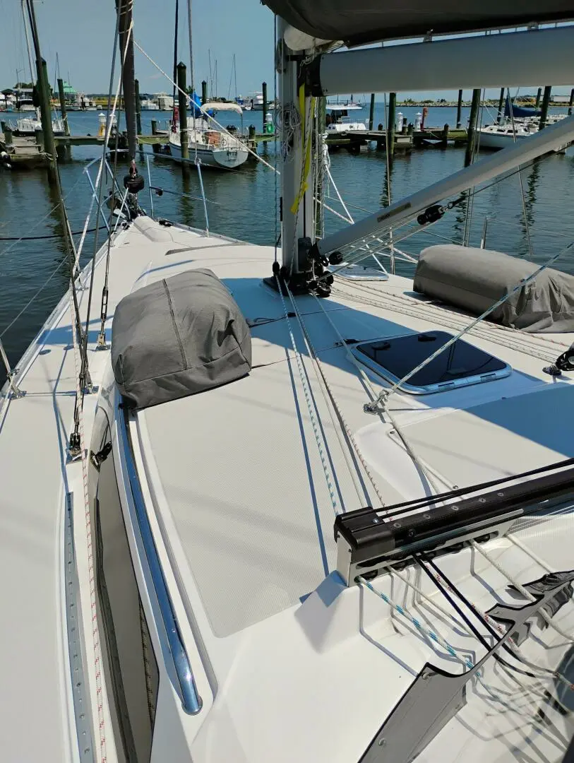 2020 Catalina 385