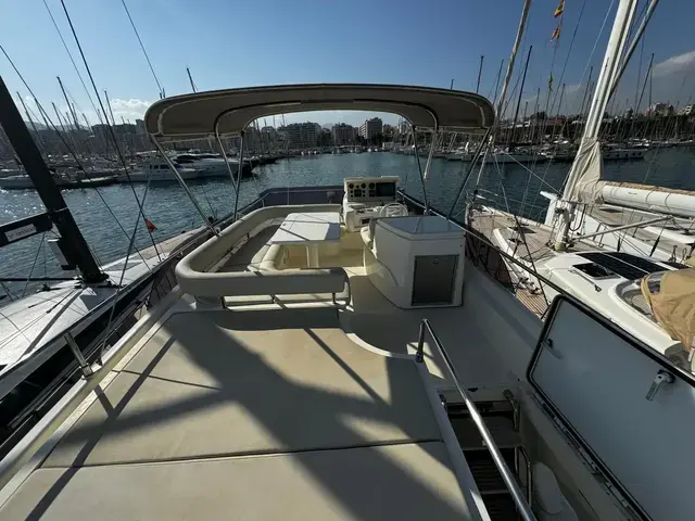 Ferretti Yachts 470