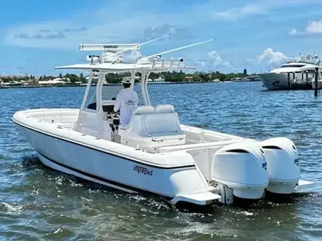 Intrepid Boats 327 Center Console