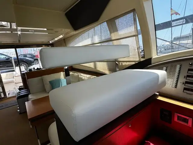 Ferretti Yachts 470