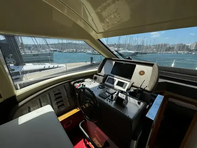 Ferretti Yachts 470