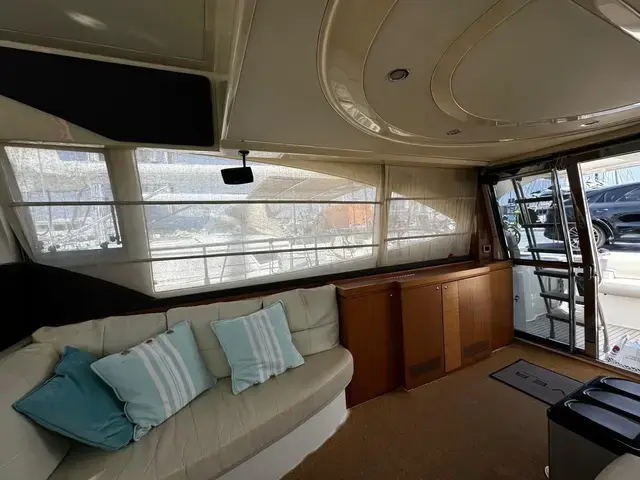 Ferretti Yachts 470