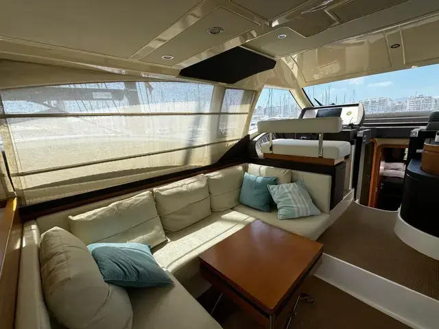 Ferretti Yachts 470