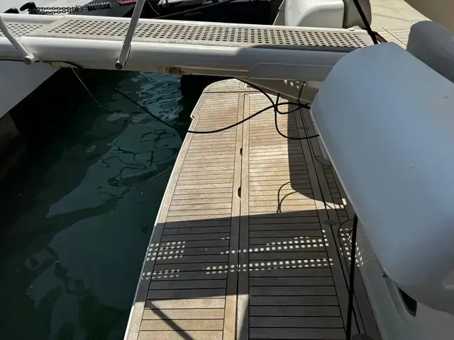 Ferretti Yachts 470