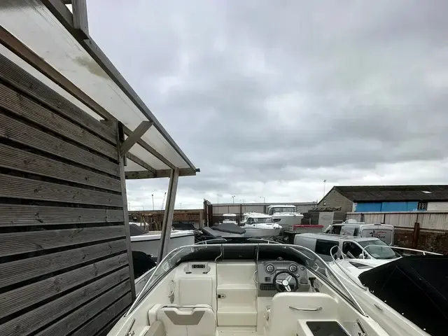 Bayliner 742 Cuddy