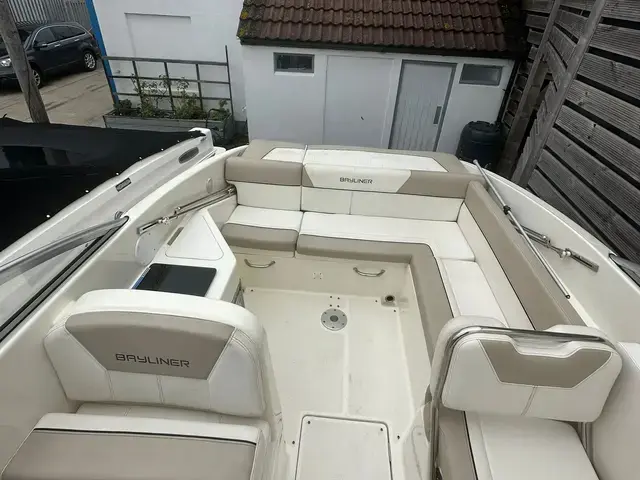 Bayliner 742 Cuddy