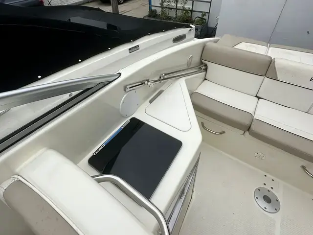 Bayliner 742 Cuddy