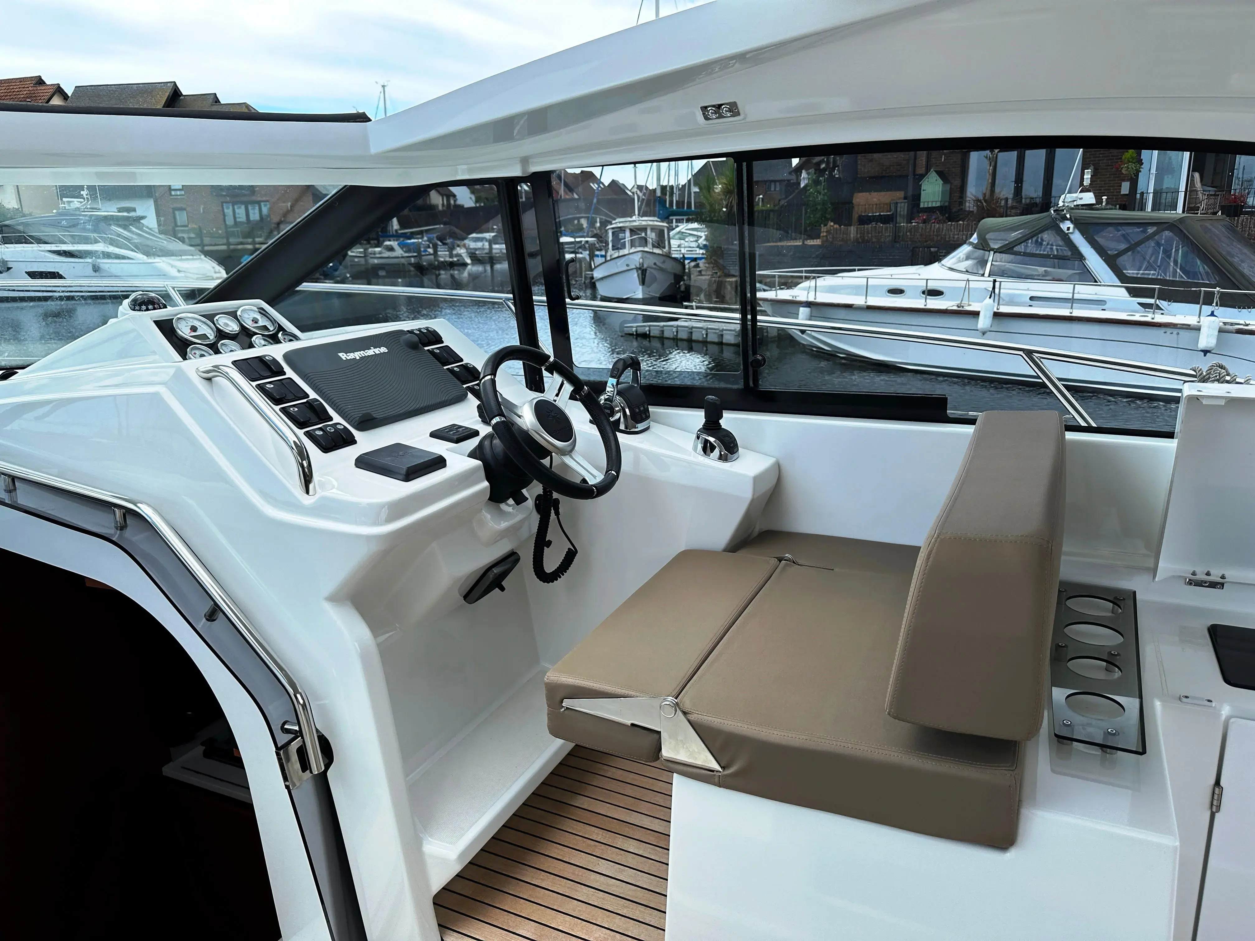 2015 Jeanneau leader 40