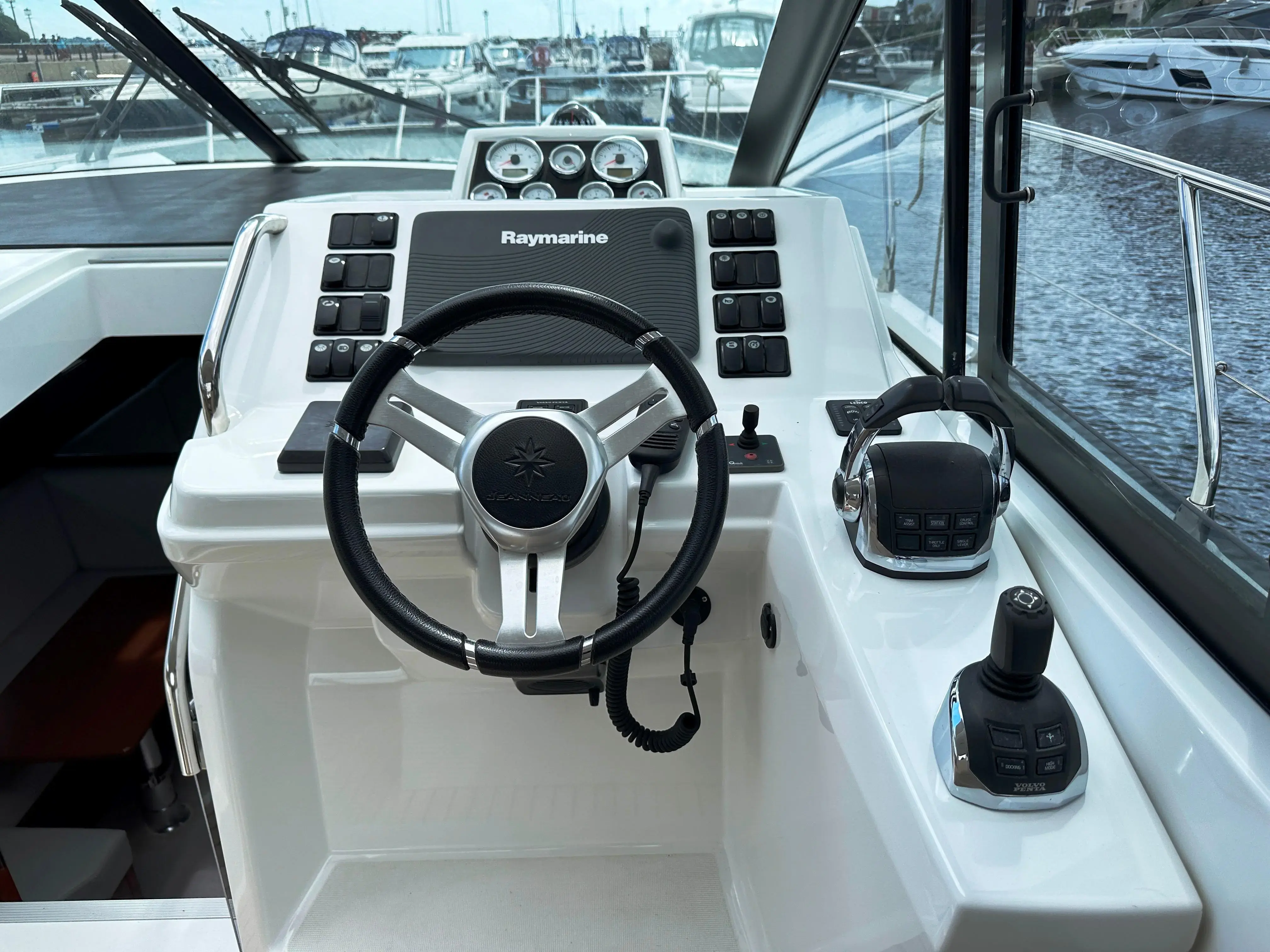 2015 Jeanneau leader 40