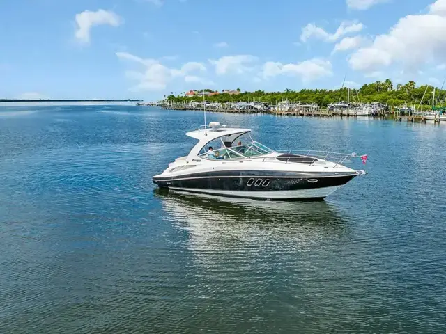 Cruisers Yachts 350 Express