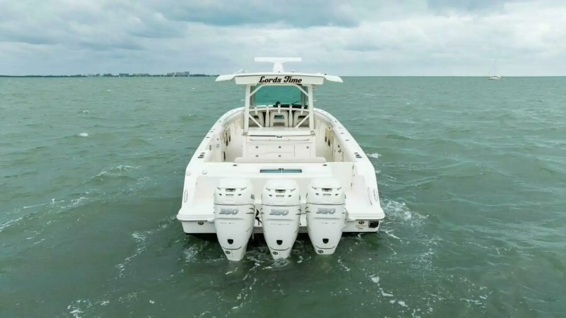 2018 Boston Whaler 380 outrage