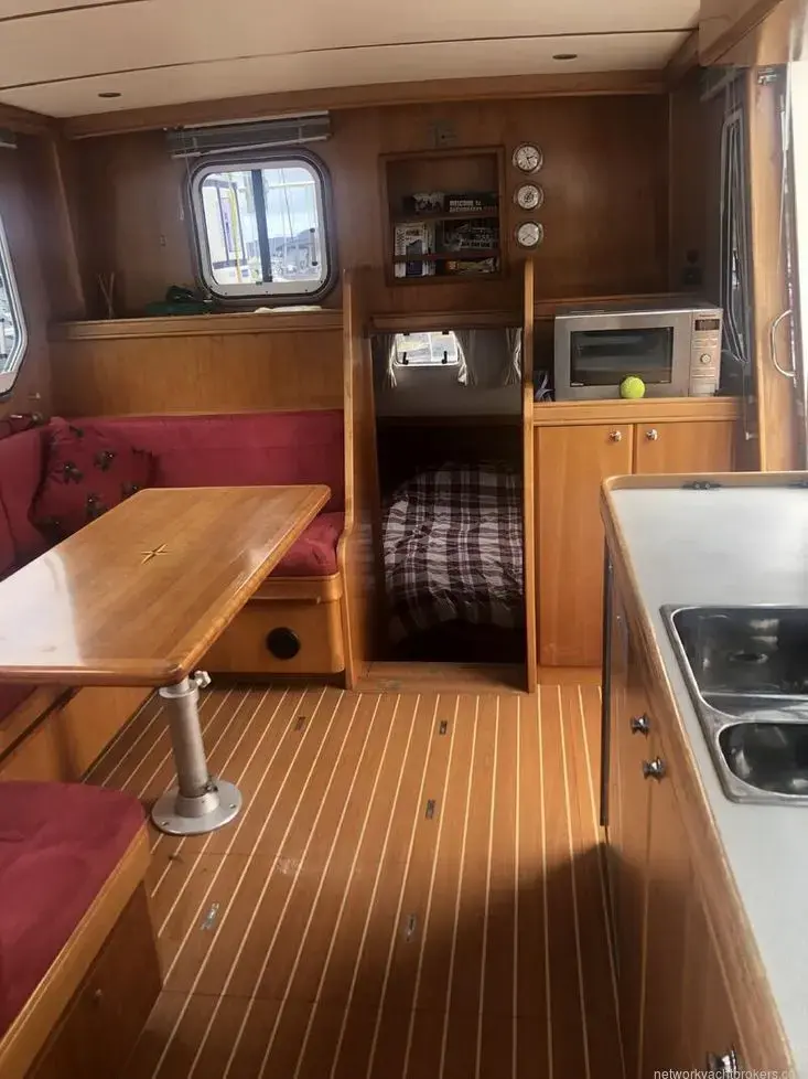 2005 Performance sabreline 395 trawler