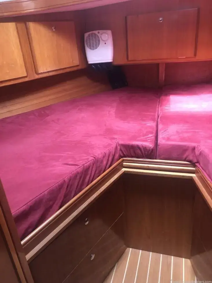 2005 Performance sabreline 395 trawler