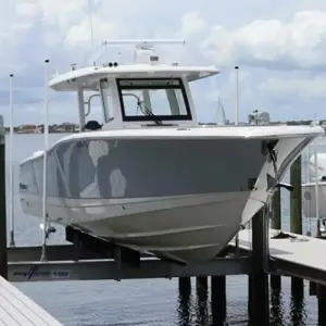 2021 Robalo R360