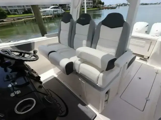 Robalo R360