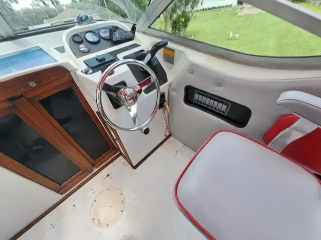 Boston Whaler 300 FourStroke