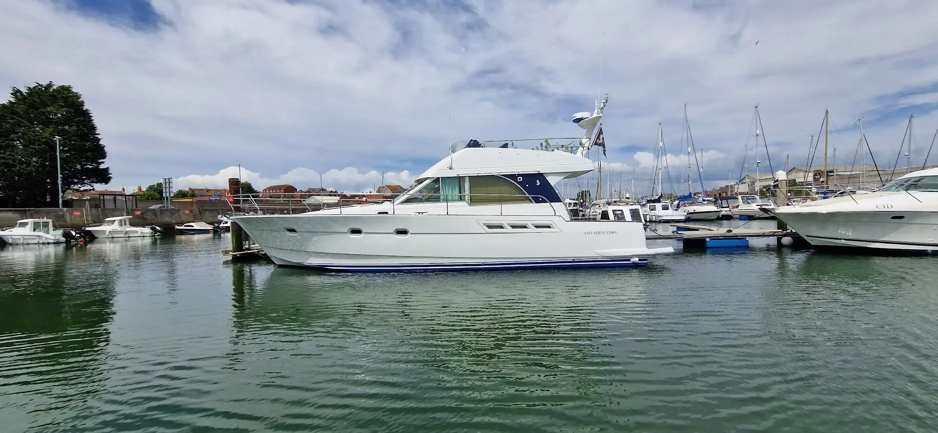 2002 Beneteau antares 13.80