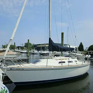 1986 Pearson Auxiliary Sloop