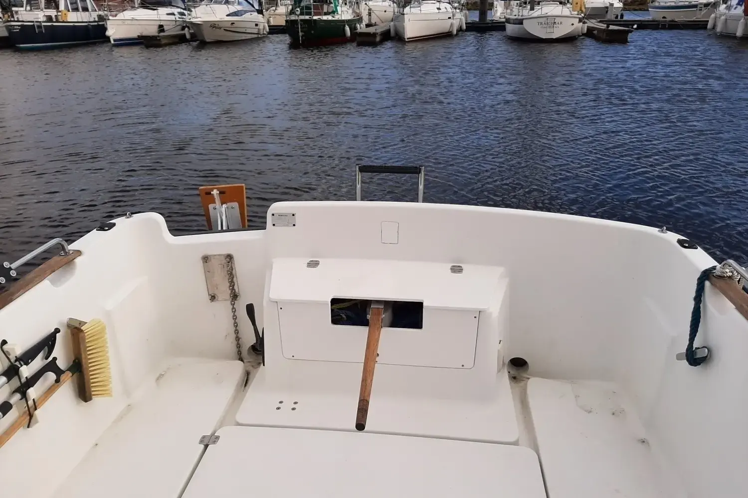 2005 Beneteau antares 620 fishing