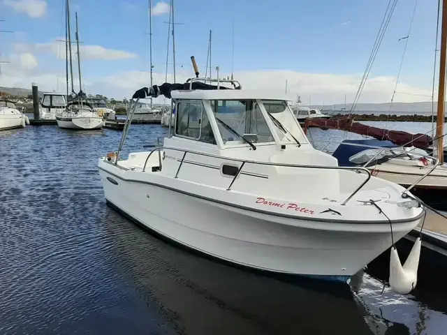 Beneteau Antares 620 Fishing