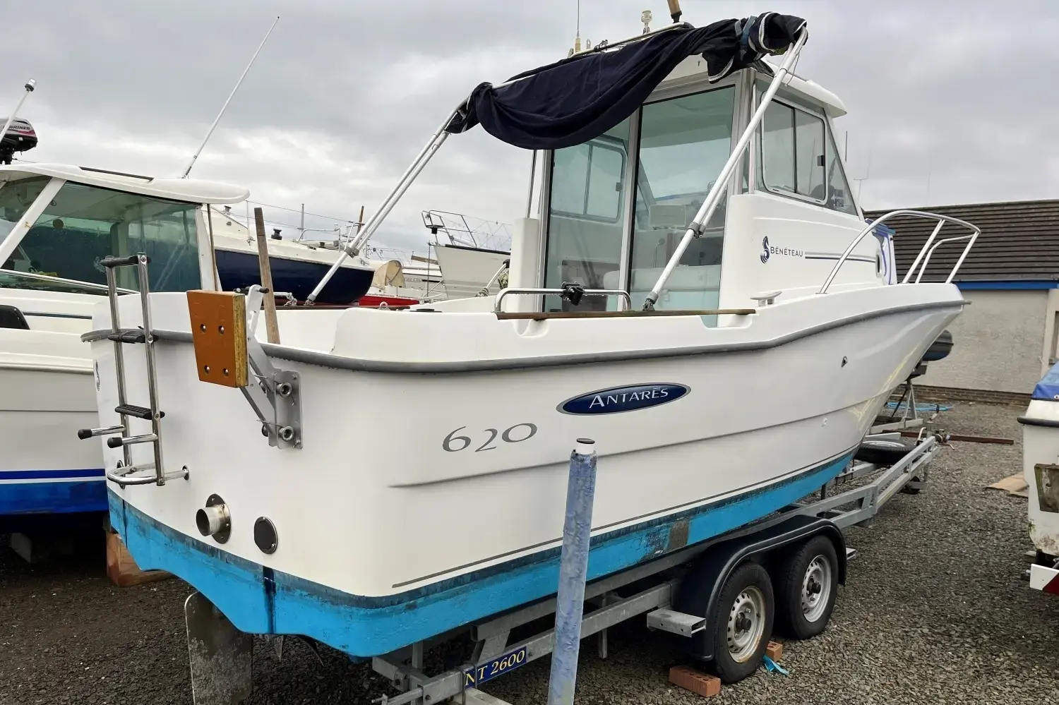 2005 Beneteau antares 620 fishing