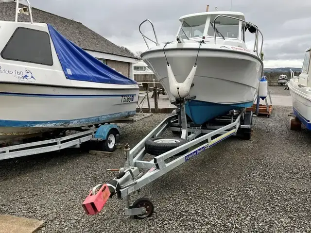 Beneteau Antares 620 Fishing