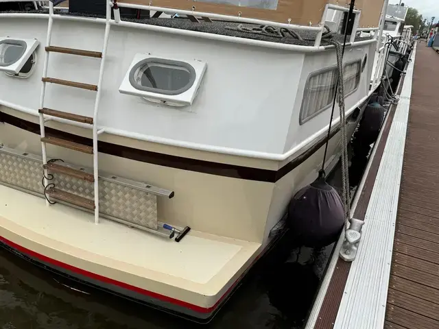 Motor Yacht Vrijbuiter 10.50 AK Cabrio