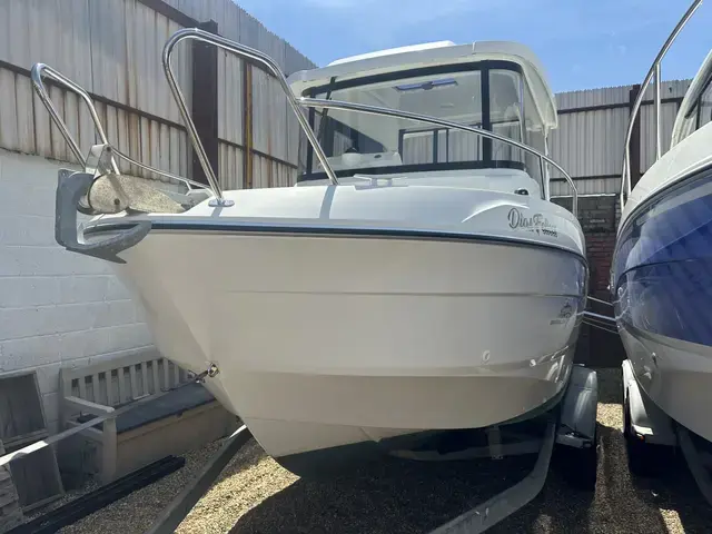 Beneteau Barracuda 6 Outboard