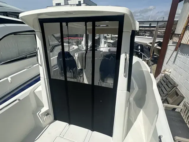 Beneteau Barracuda 6 Outboard