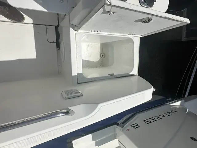 Beneteau Barracuda 6 Outboard