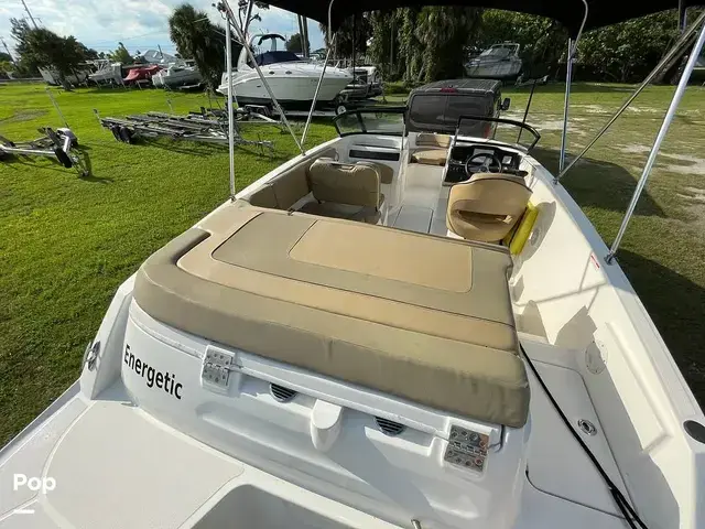 Bayliner VR5