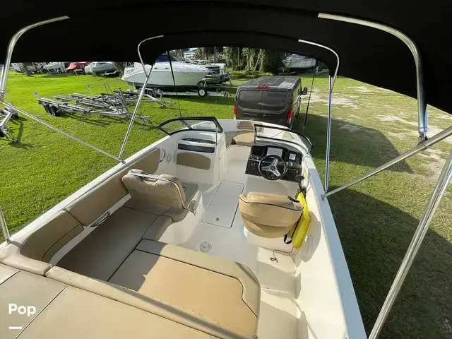 Bayliner VR5