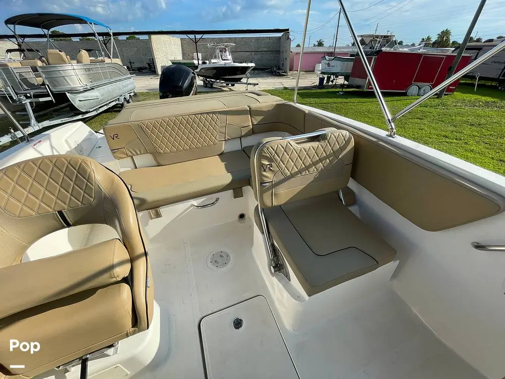 2022 Bayliner vr5