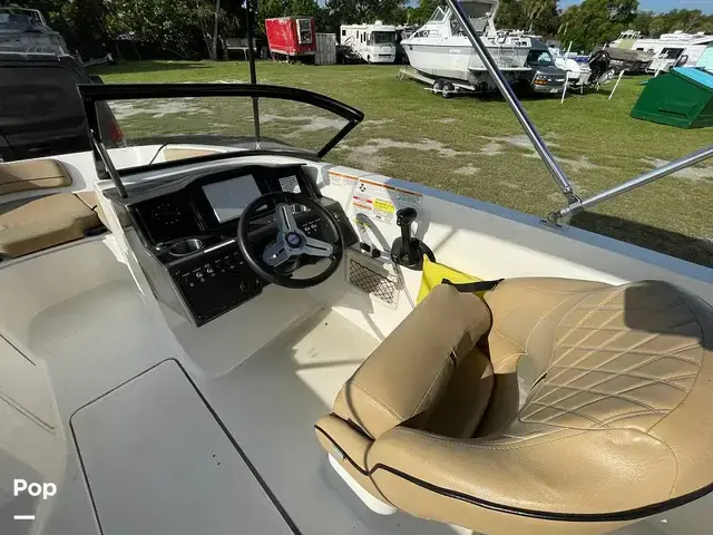 Bayliner VR5