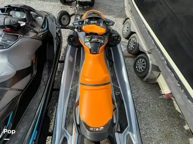 Sea-Doo GTI SE 170 & 2016 GTX Limited 300