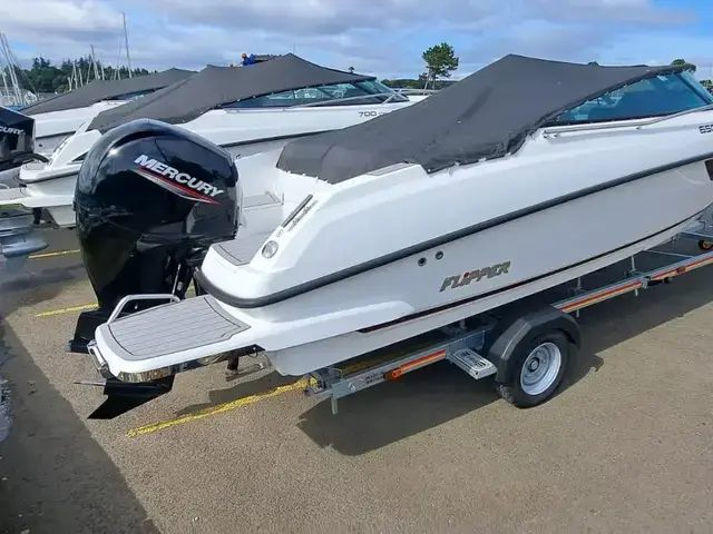 Flipper Boats 650 DC