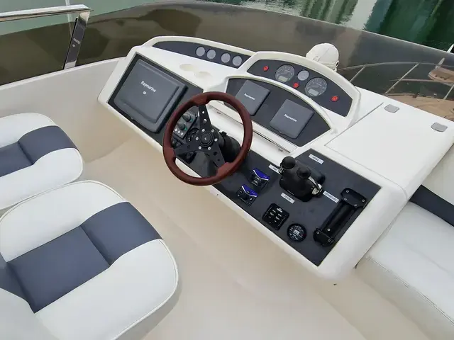 Princess 42 Flybridge