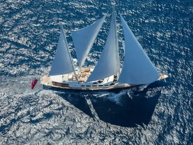 Perini Navi 46m