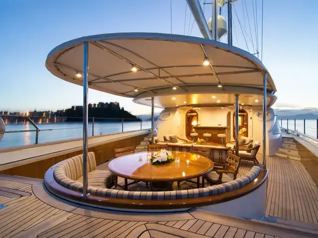 Perini Navi 46m