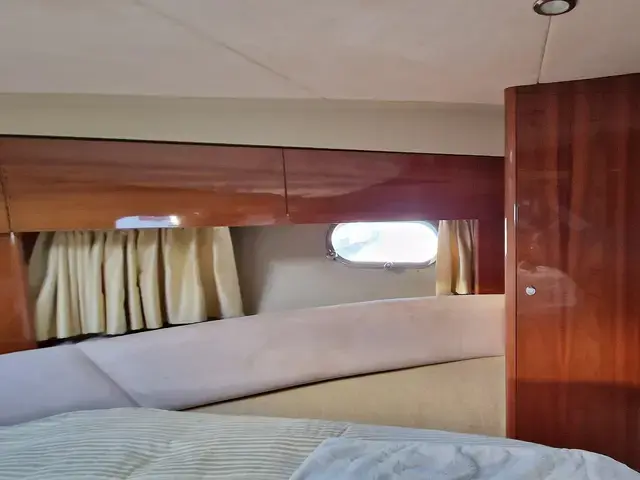 Princess 42 Flybridge